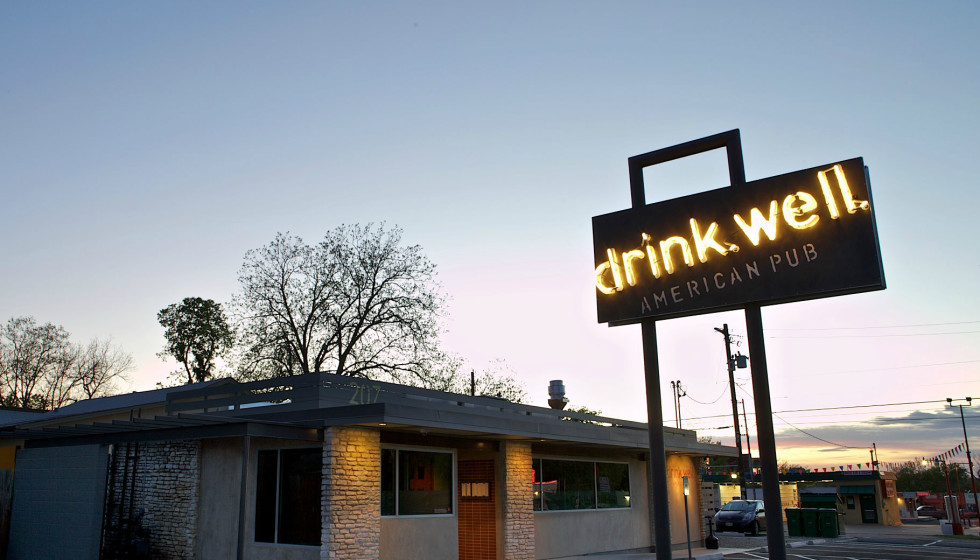 Austin leaders issue curfew for restaurants during holiday weekend - Vimarsana News