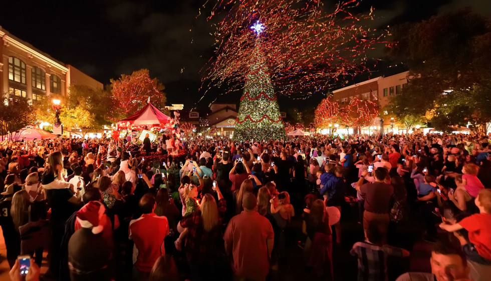 Woodlands Market Street Christmas Tree 2022 Photos When It Finish Market Street - The Woodlands Presents Market Street In Lights - Event  -Culturemap Houston