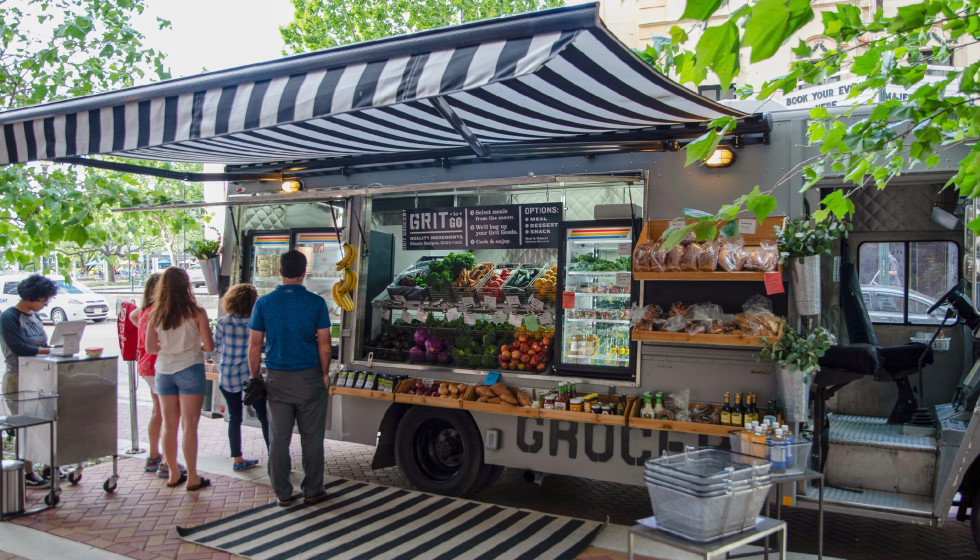 Fresh food truck rolls out new healthy service for Houstonians