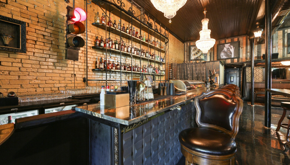 Downtown San Antonio trades vintage speakeasy for stylish new bar