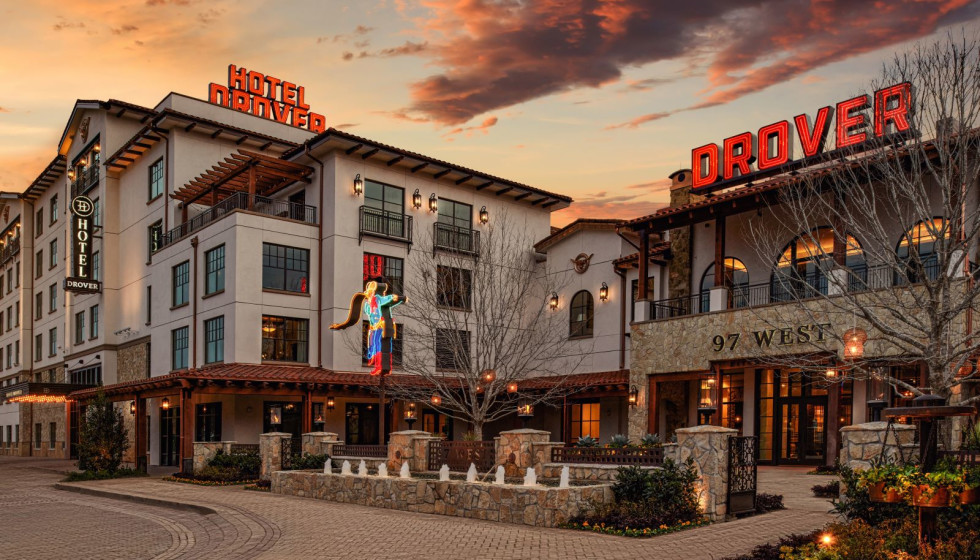 Hotel Drover debuts as luxe Western retreat in Fort Worth Stockyards - Vimarsana News