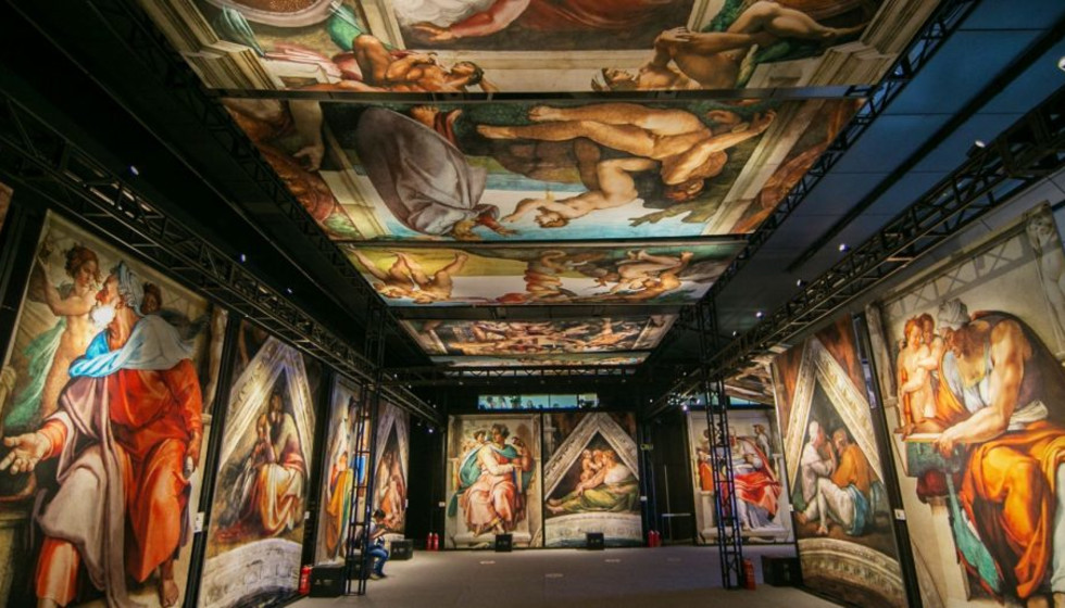 Immersive Sistine Chapel exhibit comes to life at Texas castle