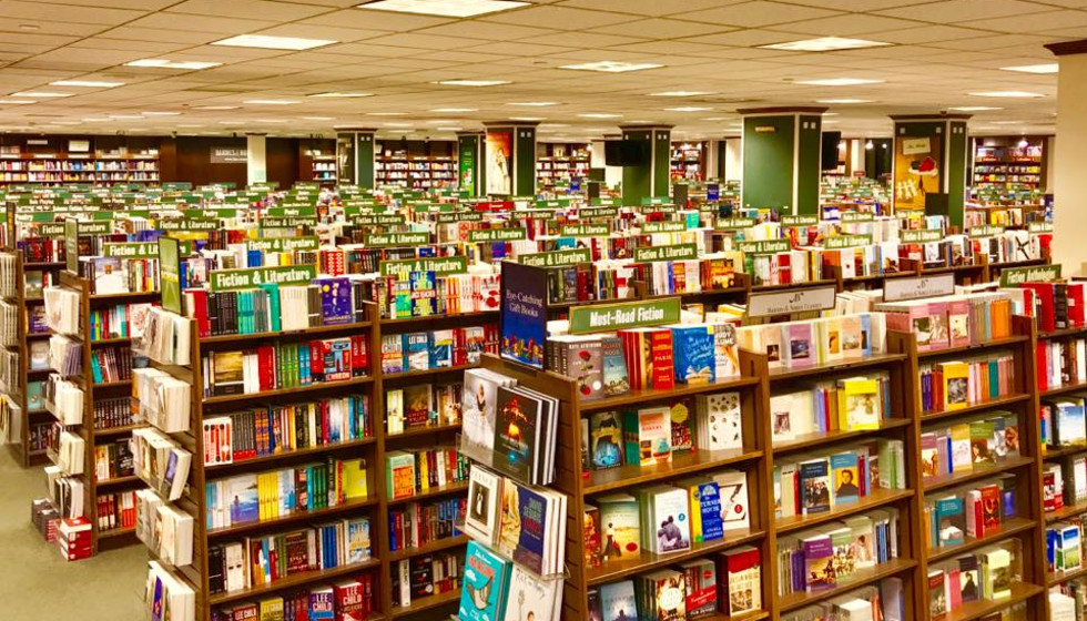 barnes and noble reno