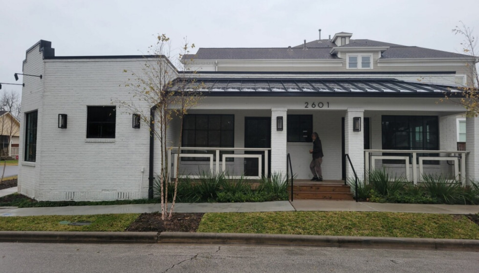 New Heights tea room blends Monica Pope's menu with top local talent - Vimarsana News