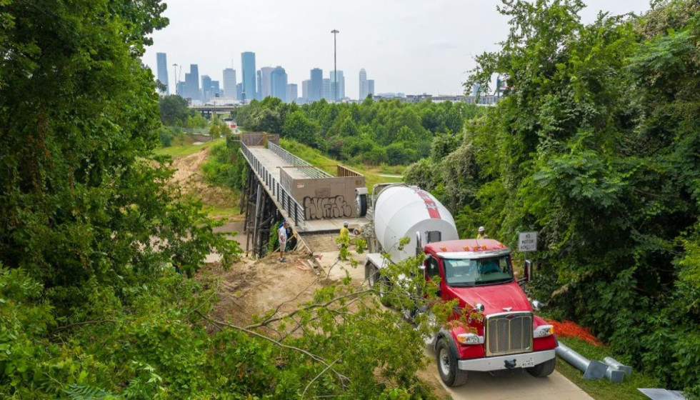 Pivotal Heights-area bridge long closed reopens to walkers and bikers - Vimarsana News