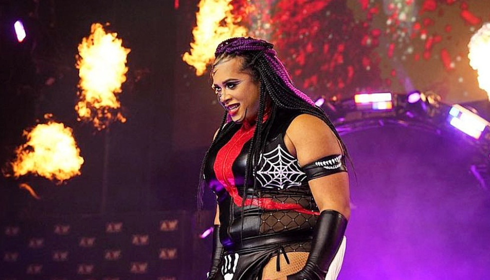 Barrier-breaking wrestler Nyla Rose goes beast mode with Ken Hoffman - Vimarsana News