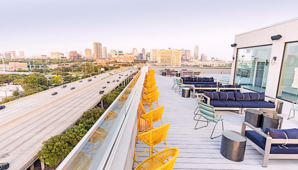 New rooftop bar with skyline views opens in Dallas’ Design District