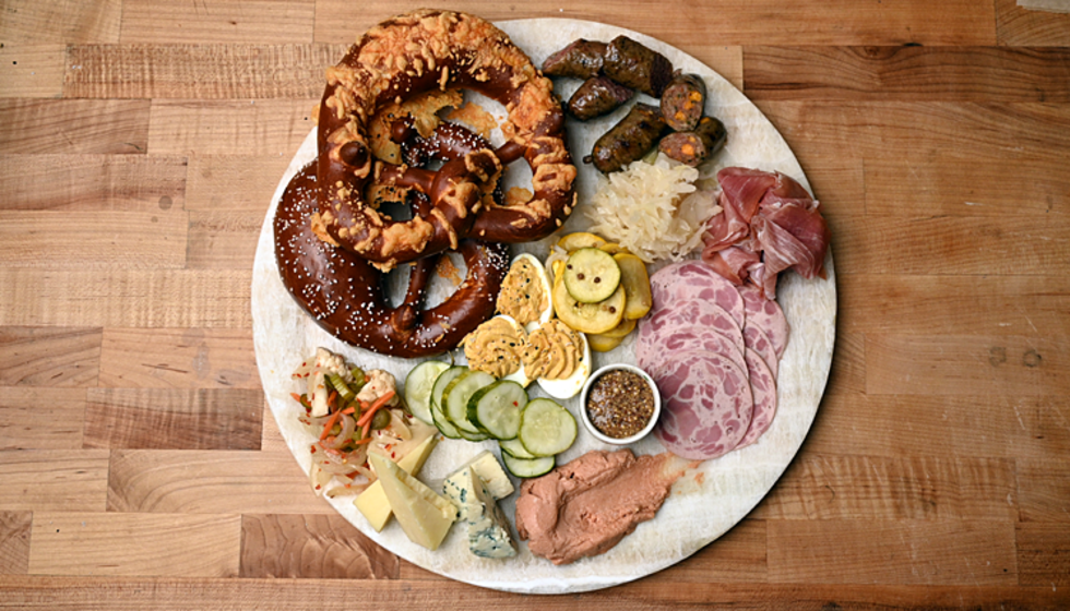 7 things to know in Austin food: Easy Tiger twists up new pretzel bar - Vimarsana News