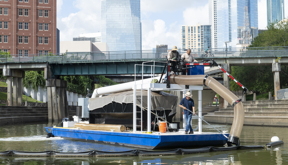 New + improved trash-removing boat casts off to clean up Buffalo Bayou - Vimarsana News