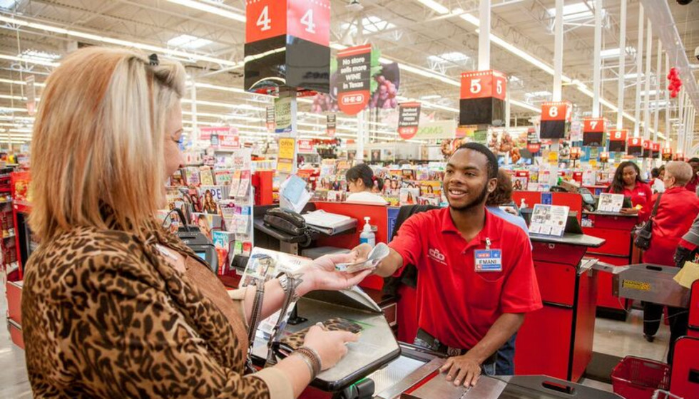 H-E-B rings up new debit card with cash back perks for customers - Vimarsana News