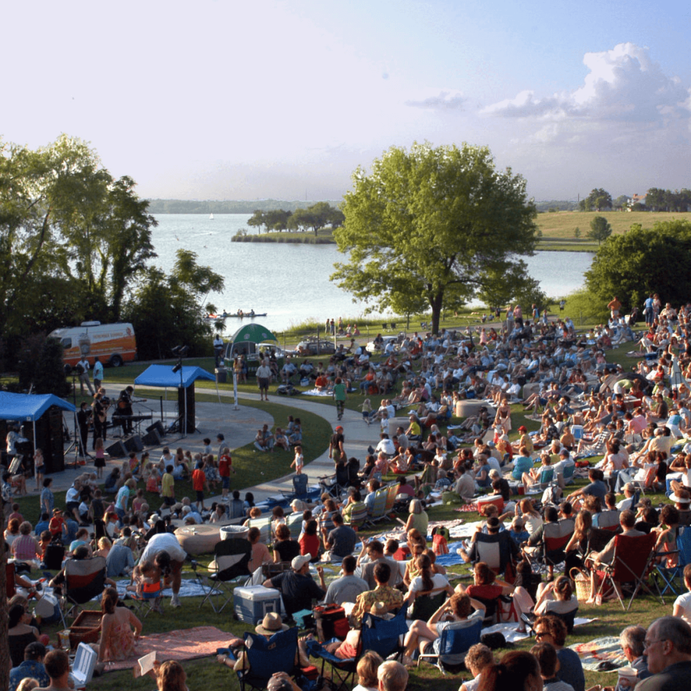 The best DallasFort Worth outdoor summer concerts for families