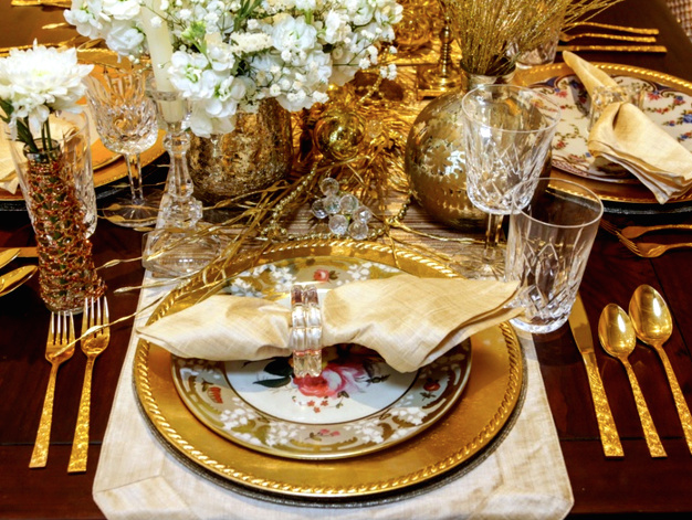 News, Houston Design Center, Deck the Tables, Dec. 2015 Postmodern Traditions