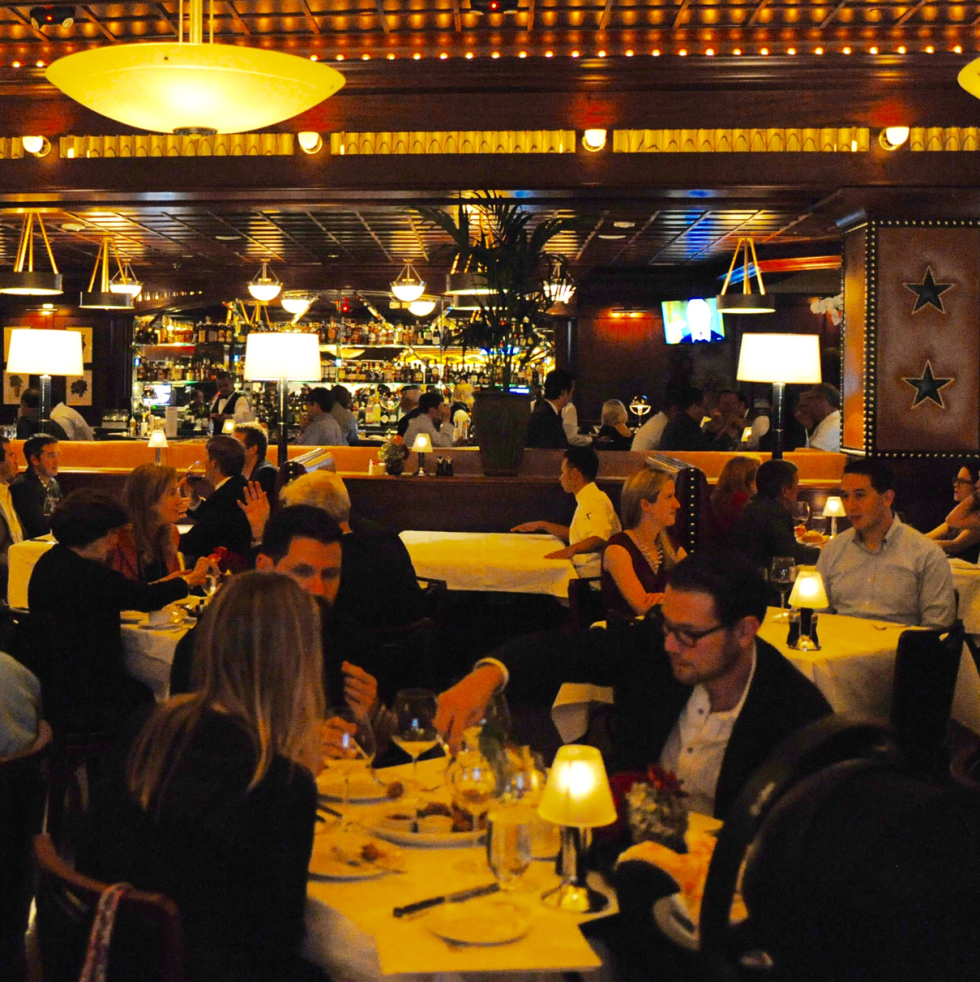 First Taste New Pappas Bros. downtown steakhouse keeps things classic