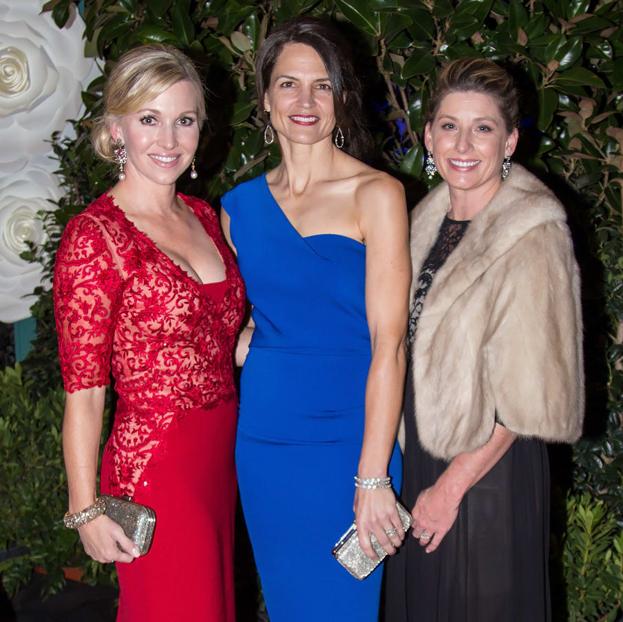 Best-dressed Dallas ladies radiate elegance at Crystal Charity Ball ...