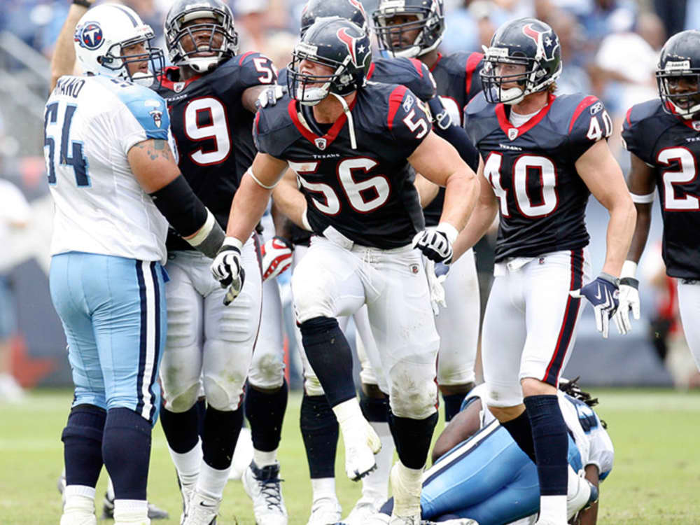 NFL prospect and former USC linebacker Brian Cushing in action