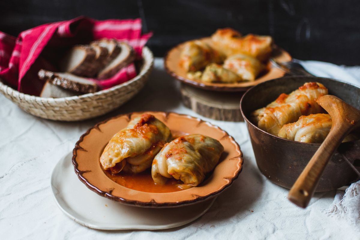 Veganske preproste sarme iz riža in leče.