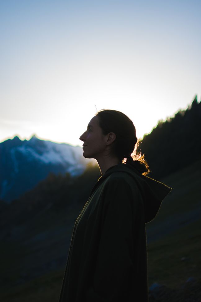 Is traveling solo better?