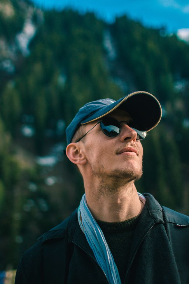 Is traveling solo better?