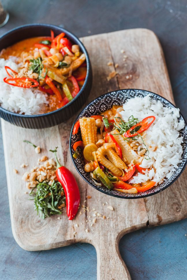 thai-vegan-curry-with-chickpeas