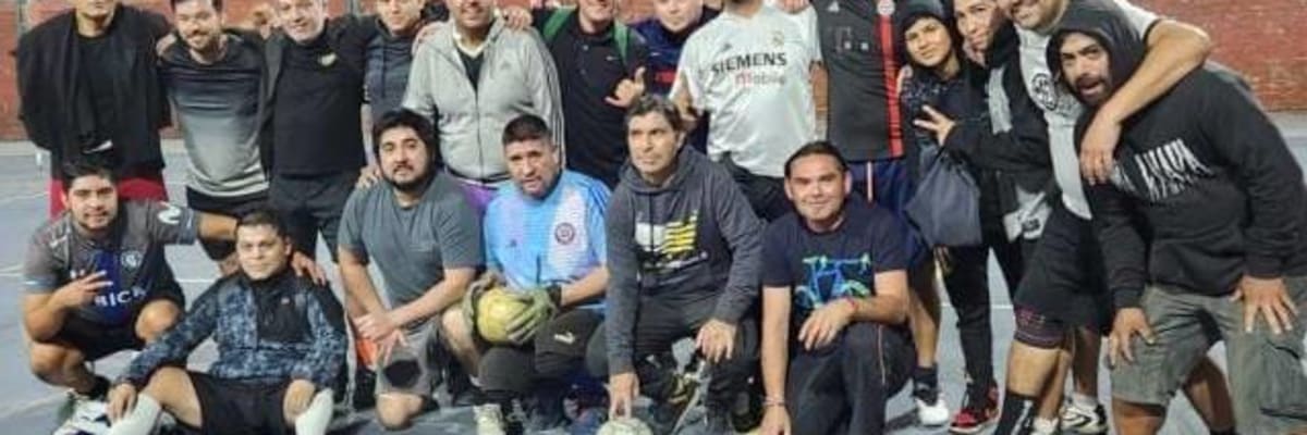 Sacamos Nosotros F C