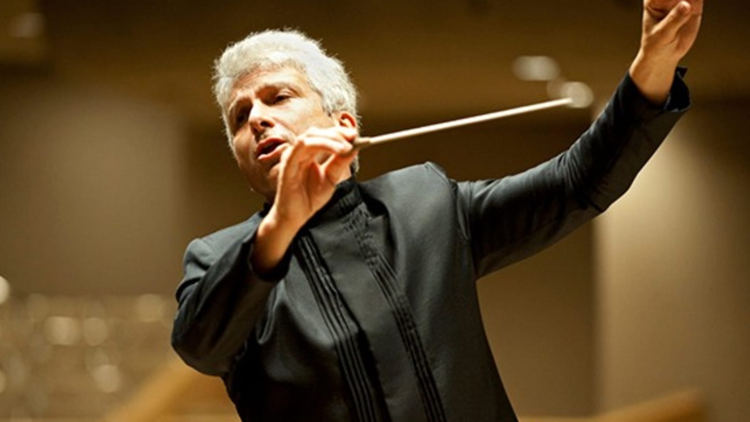 Peter Oundjian Conducting