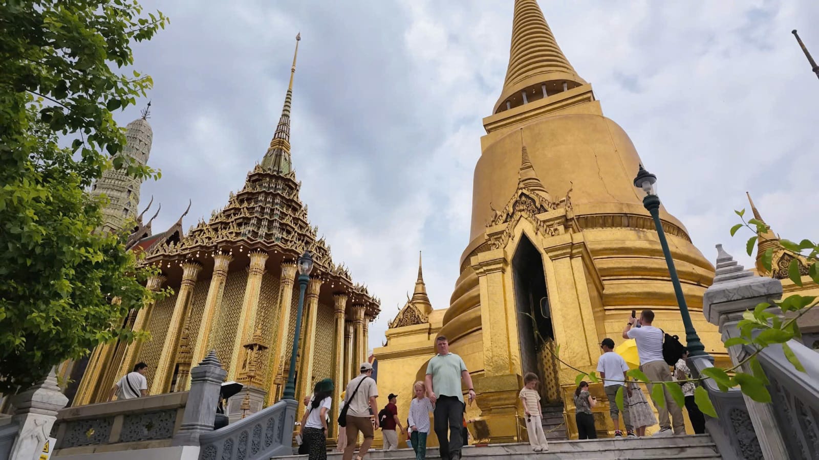 Bangkok 4 Ngày 3 Đêm: Cung Điện Hoàng Gia, Loanh Quanh Chùa Vàng Và Một Chầu Sữa Bánh Nueng Nom Nua