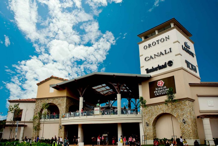 Johor Premium Outlet is the central shopping centre located at Iskandar area in Kulaijaya district. It is a luxury premium outlet
