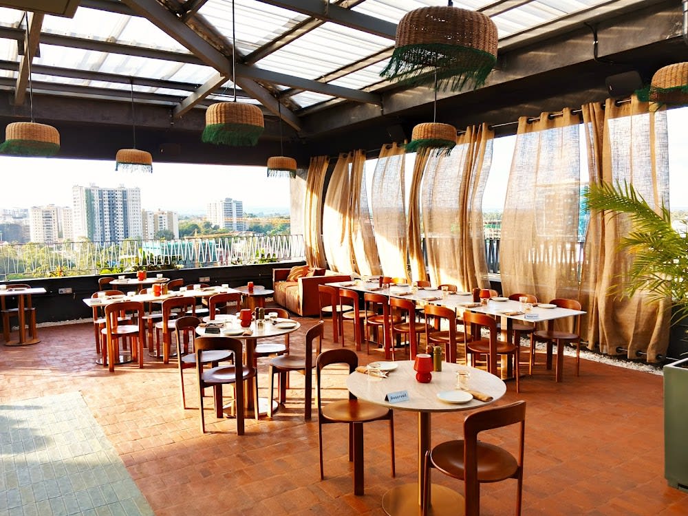 Dijo Rooftop Bar & Restaurant