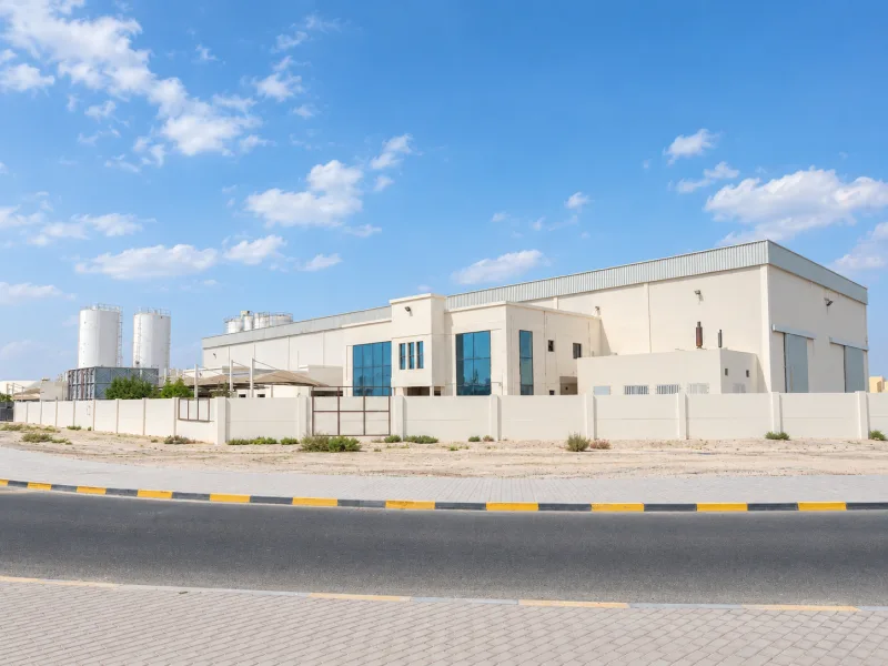 Spacious Warehouse Facility with Large Yard in Mesaieed