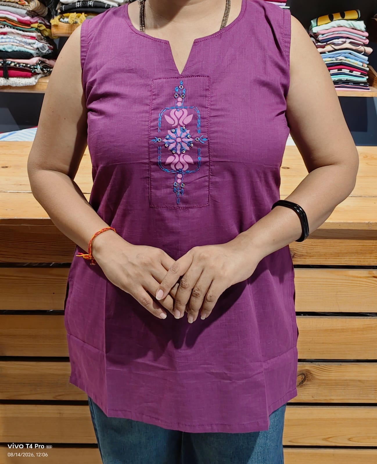Cotton Sleeveless Embroidered Kurti with Printed Side Panel – Wholesale Set to Set