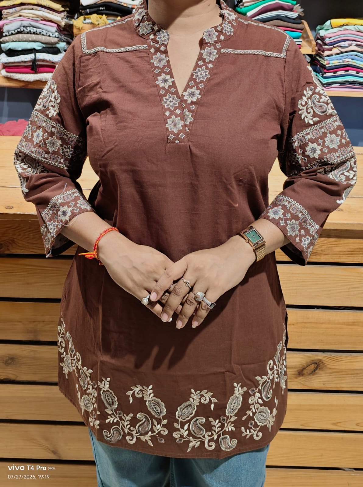 Women Casual V-Neck Ethnic Tunic Top with Sleeve & Border Embroidery Work