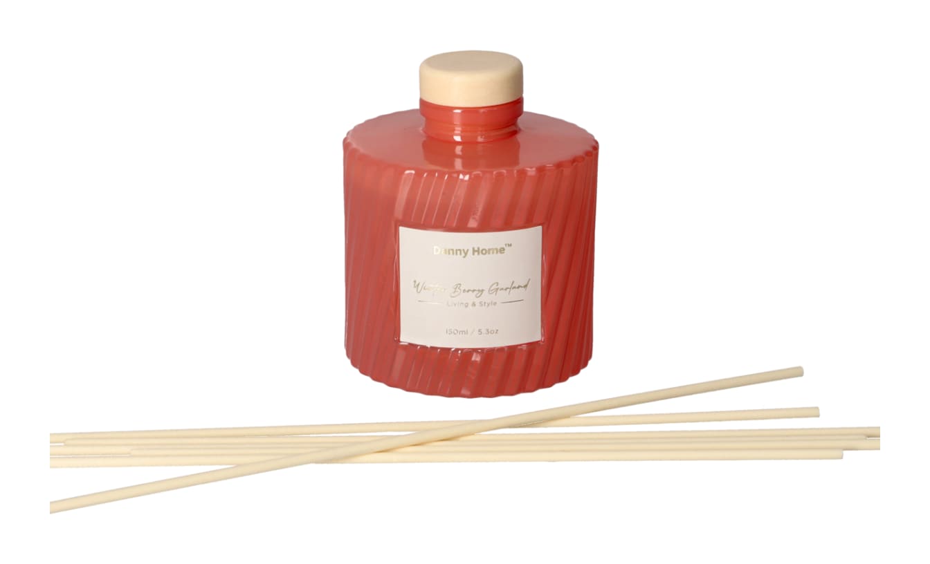 Winter Berry Garland Reed Diffuser 150ml  - default