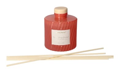 Winter Berry Garland Reed Diffuser 150ml 