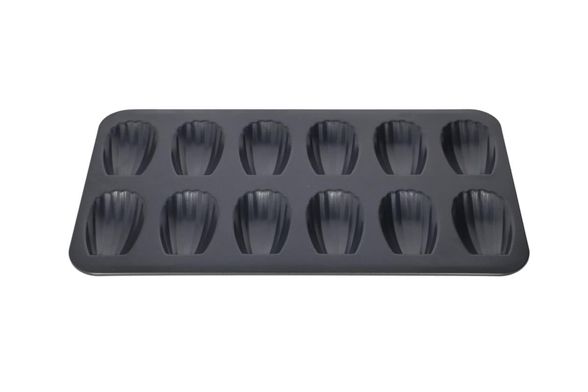  12 Cup Madeleine Baking Pan 39.4cm - default