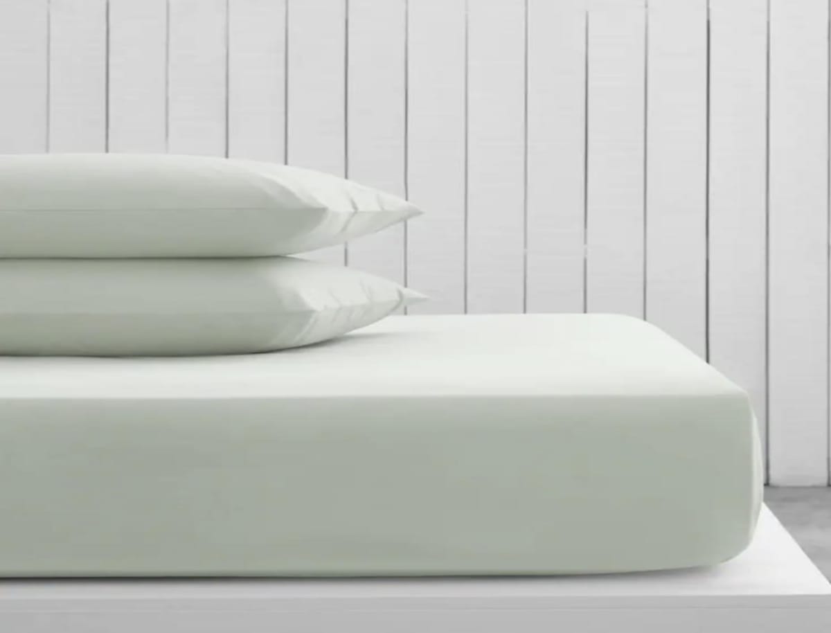 Polyester King Bed ﻿Sheet Cover 180cm - default