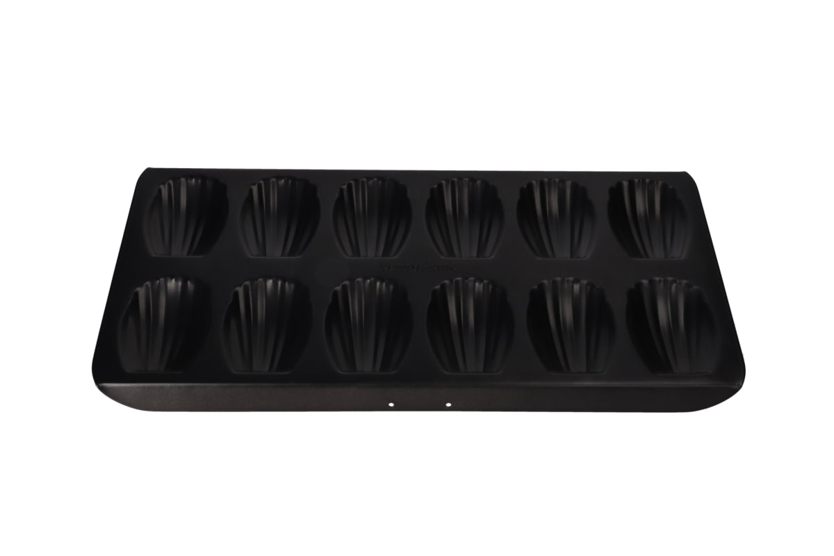 12 Cup Sea Shell Baking Tray 40cm - default