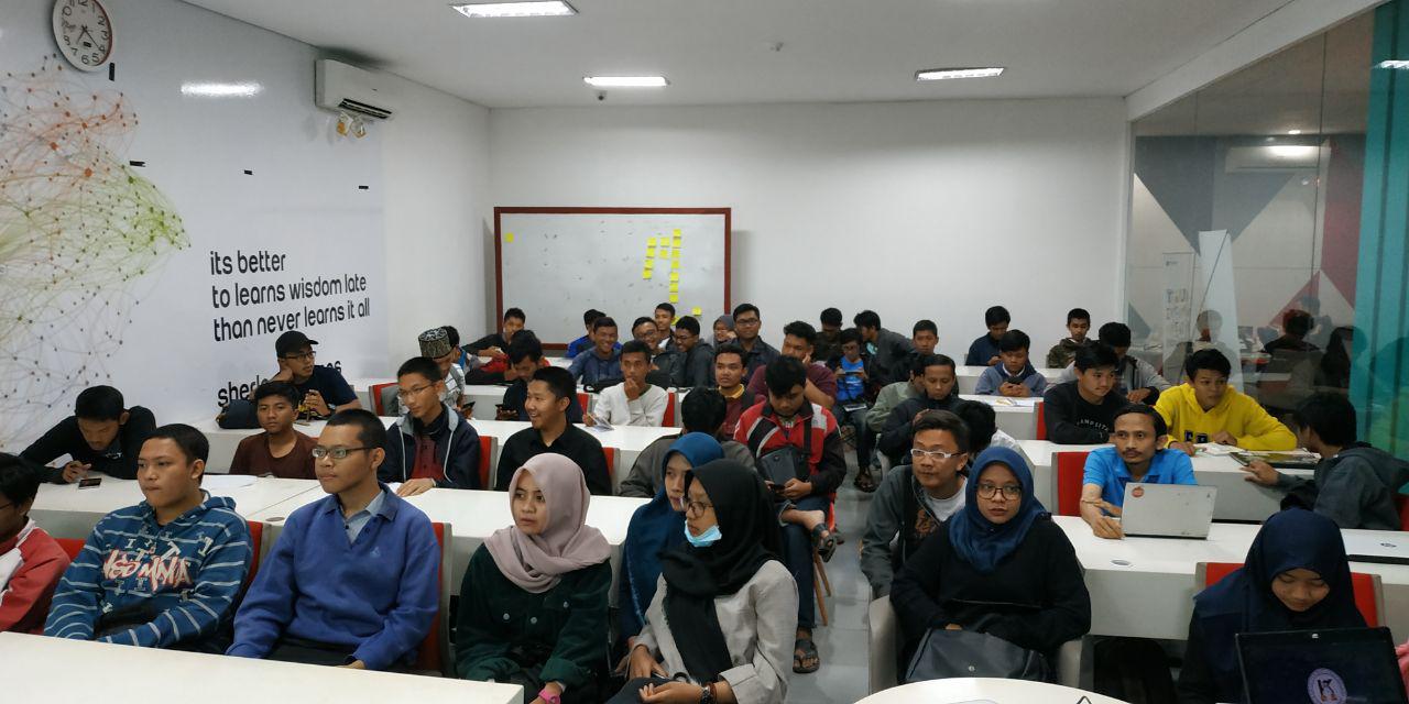 Para Peserta Meetup PHP Malang User Group