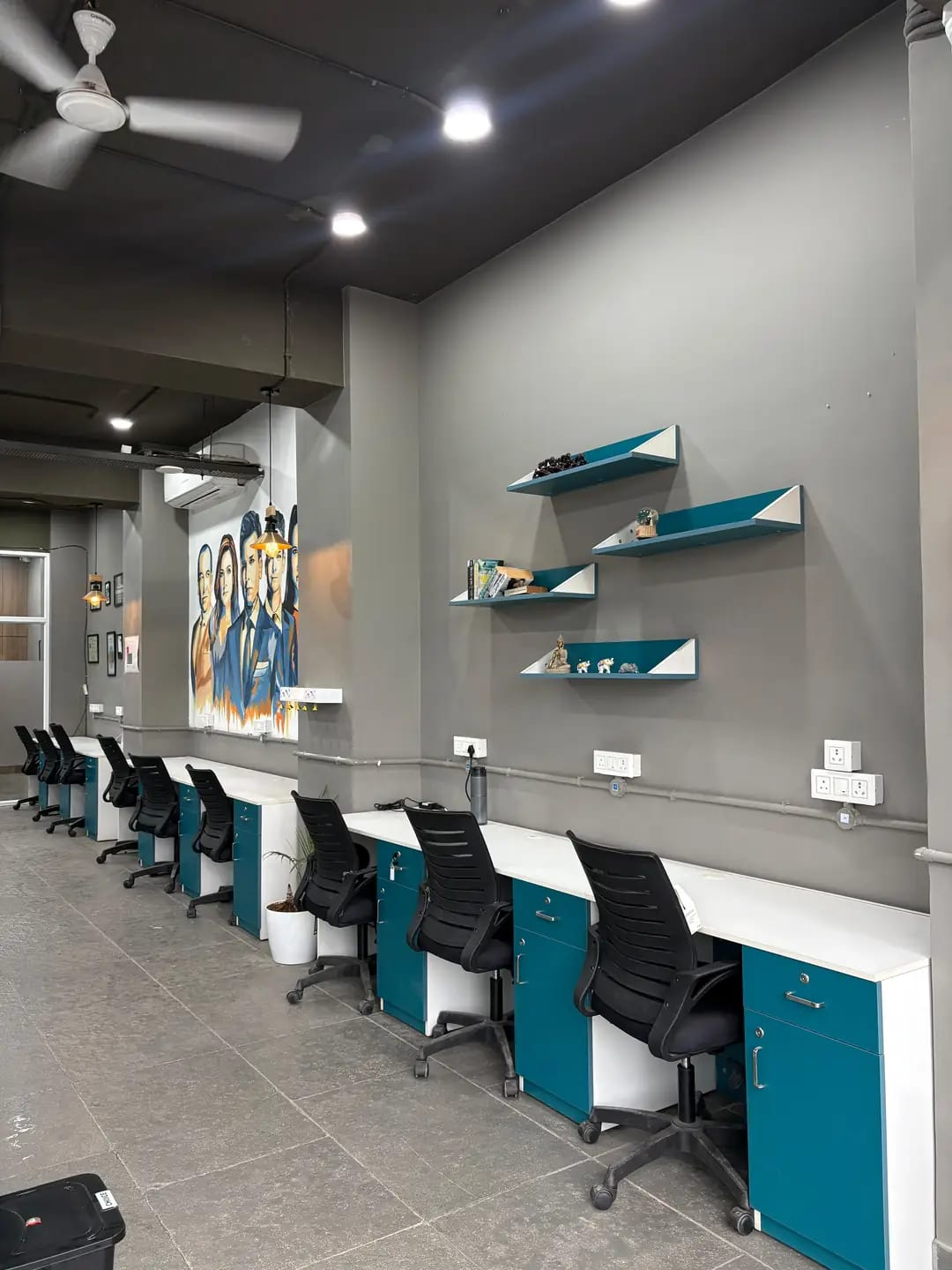 Deven Cowork space