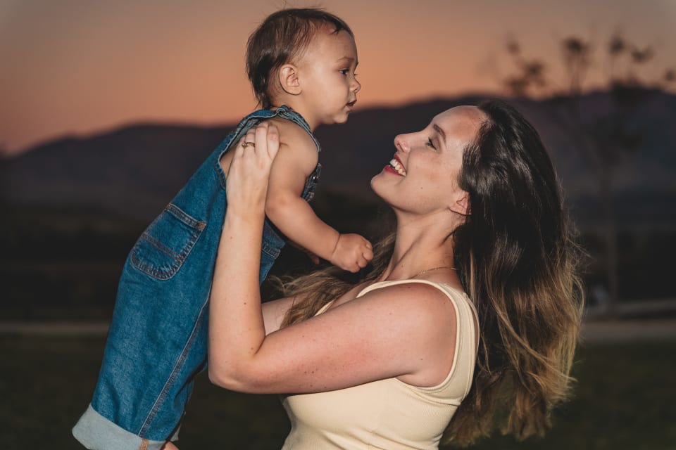 Wide frame from an outdoor portrait session