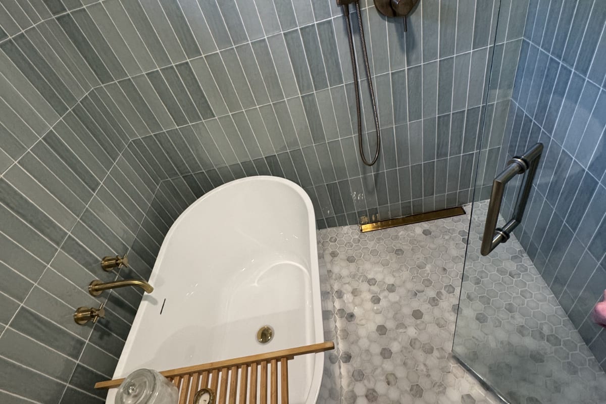 bathroom project detail 11