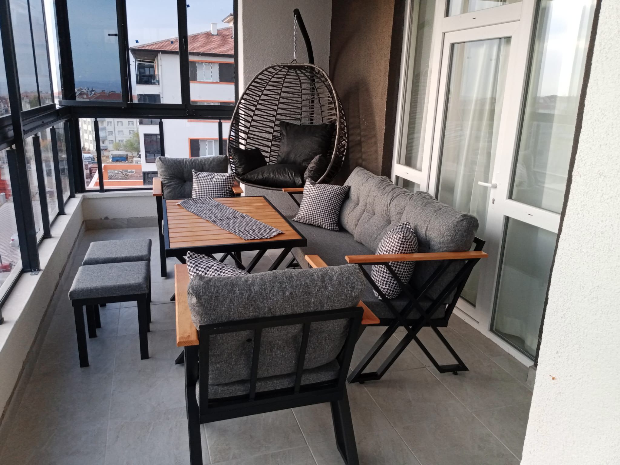 Metal Kasa Bahçe ve Balkon Oturma Grubu
