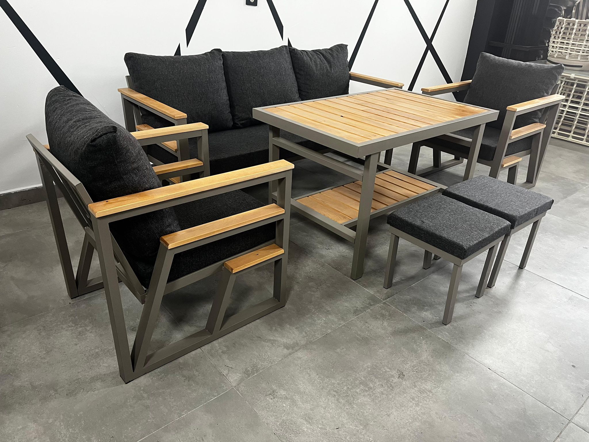 Metal Kasa Raflı Model Bahçe & Balkon Takımları