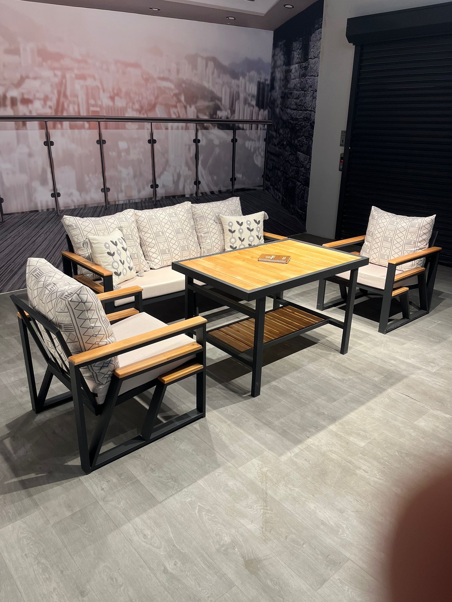 Metal Kasa Raflı Model Bahçe & Balkon Takımları