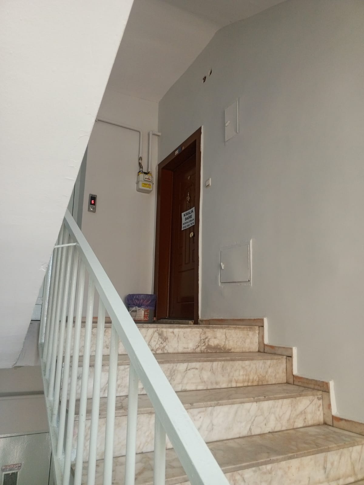 Kayakyolu Yunusemre Mahallesi’nde 3+1 Kiralık 160 m² Ferah Daire