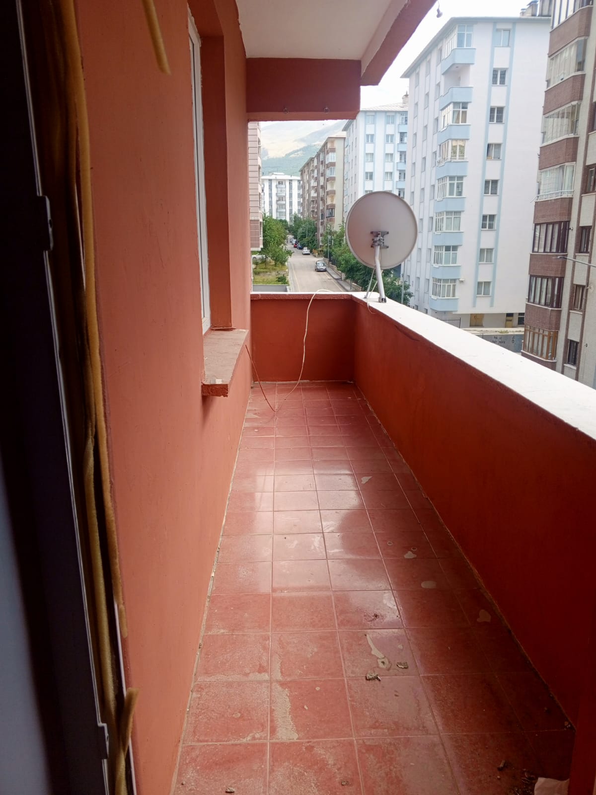Kayakyolu Yunusemre Mahallesi’nde 3+1 Kiralık 160 m² Ferah Daire