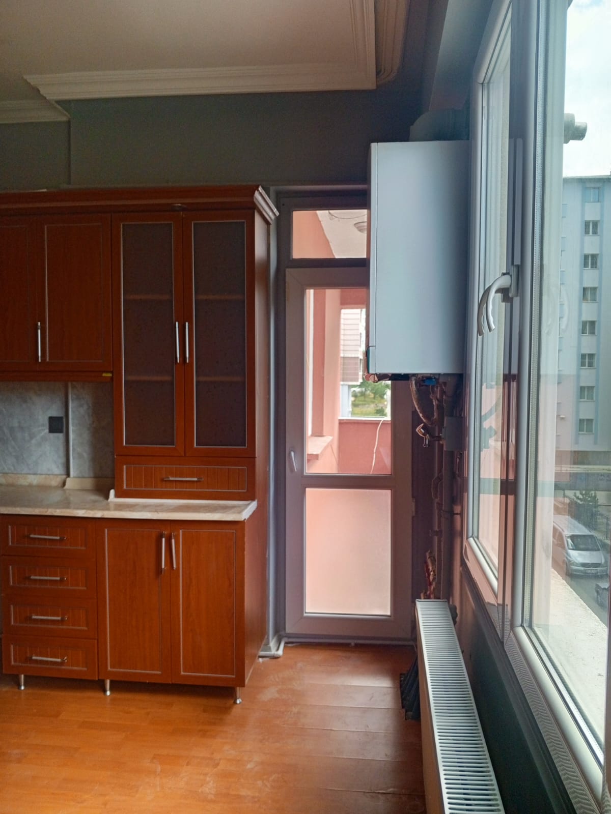 Kayakyolu Yunusemre Mahallesi’nde 3+1 Kiralık 160 m² Ferah Daire