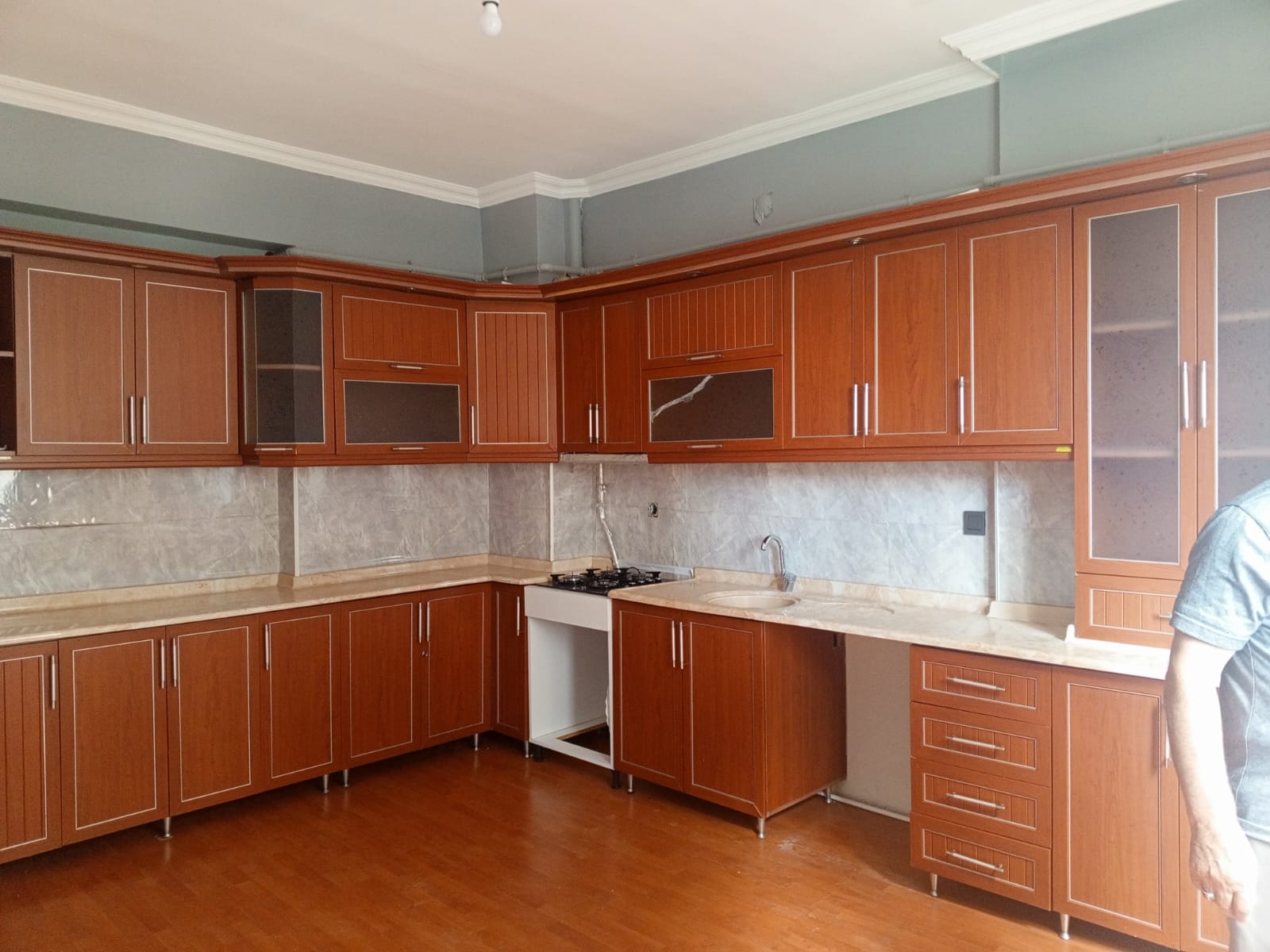 Kayakyolu Yunusemre Mahallesi’nde 3+1 Kiralık 160 m² Ferah Daire