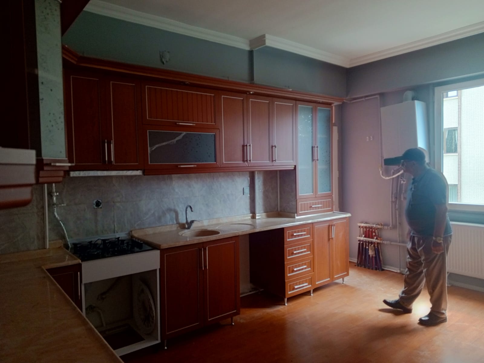 Kayakyolu Yunusemre Mahallesi’nde 3+1 Kiralık 160 m² Ferah Daire