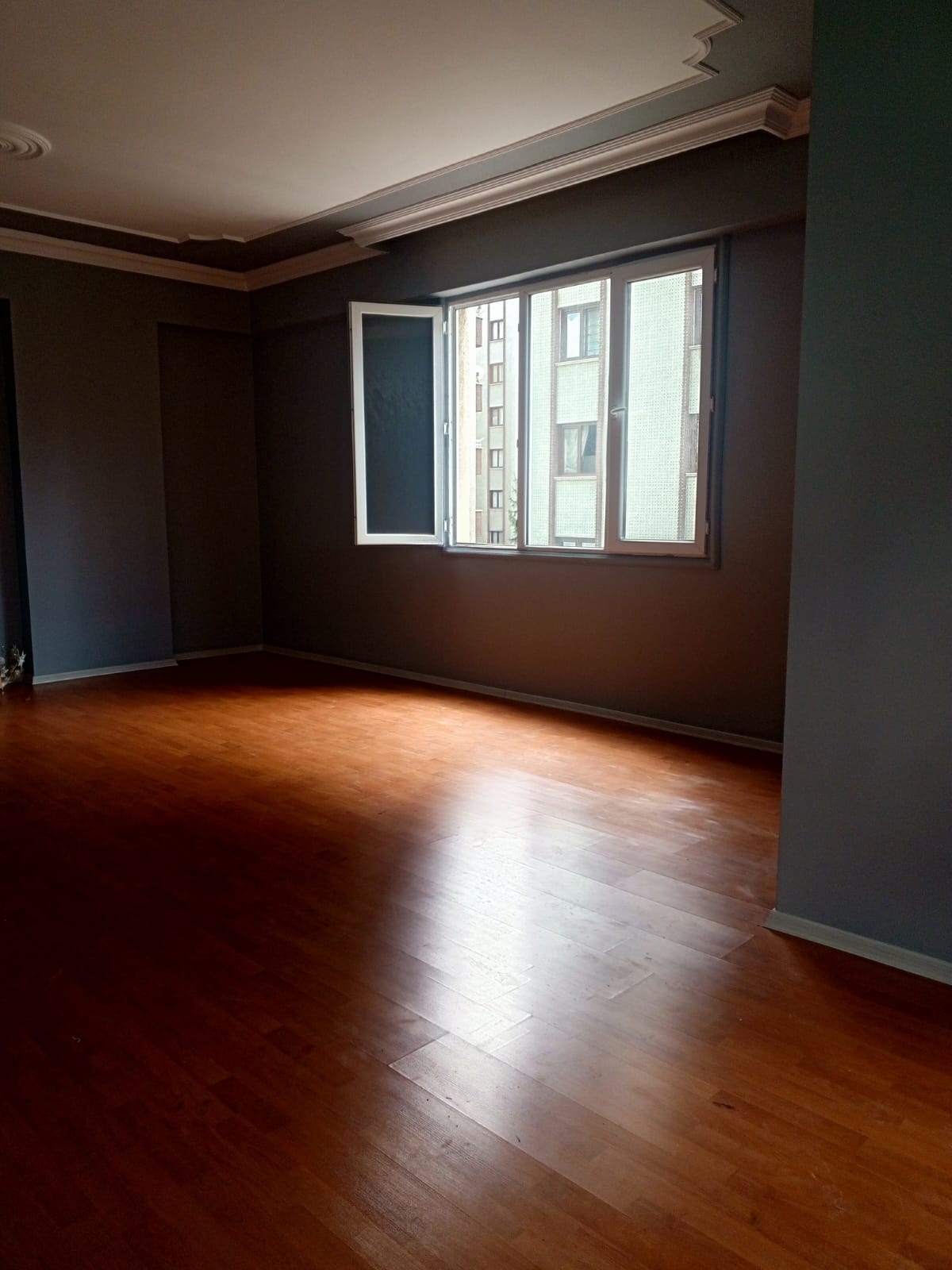 Kayakyolu Yunusemre Mahallesi’nde 3+1 Kiralık 160 m² Ferah Daire