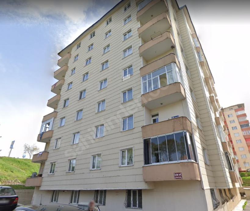 Palandöken Caddesi'nde Satılık 4+1 Güney-Doğu Cepheli Daire